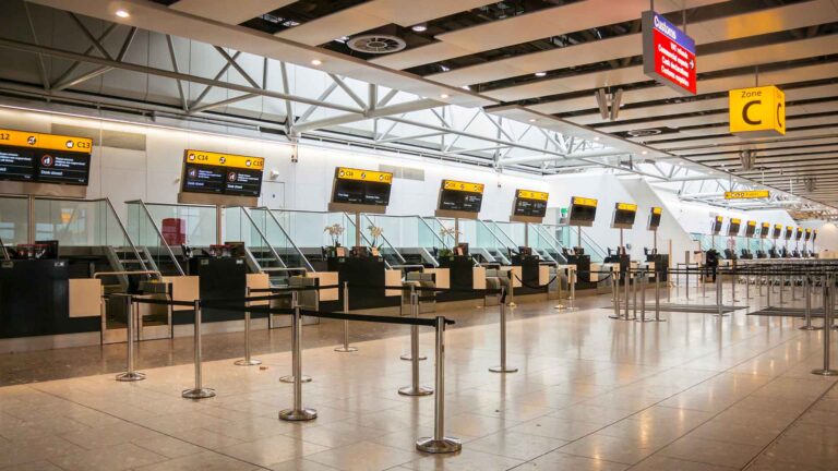 UK TRAVEL REQUIREMENTS 2023 visual data 5